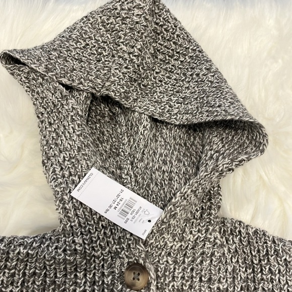 Old Navy Hooded Button Front Grey Knit Cardigan Sweater Baby Size 18-24 Months - Picture 3 of 5